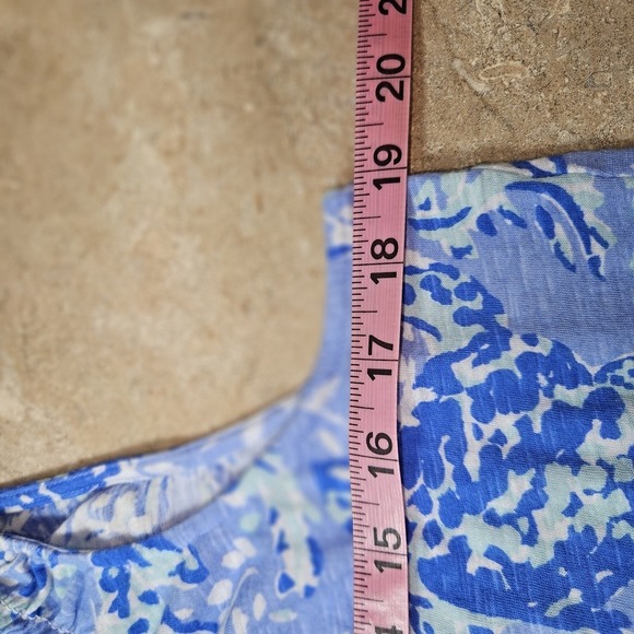 Lilly Pulitzer Blue and White Printed Tunic Top - Picture 9 of 11